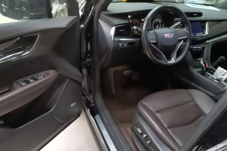 Used Cadillac XT6 2020 Revised Version 28T Six-Seater Luxury Edition Driver Seat