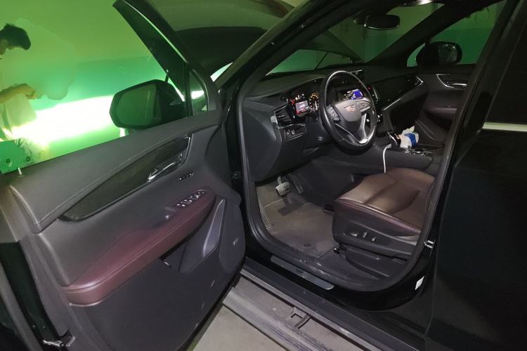 Used Cadillac XT6 2020 Revised Version 28T 7-Seater Four-Wheel Drive Luxury Edition Driver Seat