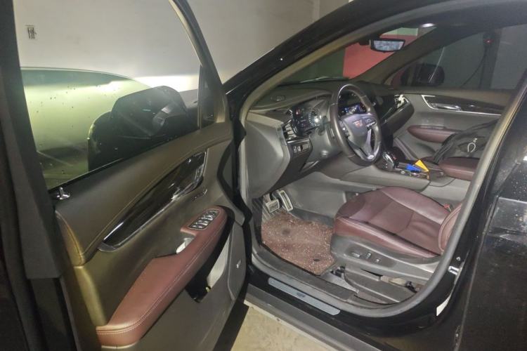 Used Cadillac XT6 2020 28T Six-Seater Four-Wheel-Drive Luxury Version Driver Seat