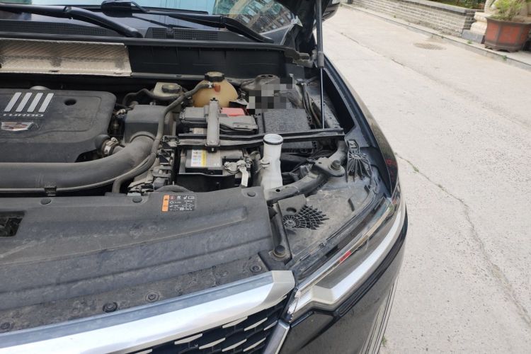 Used Cadillac XT6 2020 28T Seven-Seater Four-Wheel-Drive Luxury Version Engine Bay Left