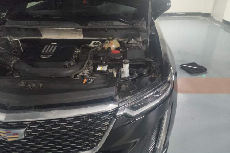 Used Cadillac XT6 2020 28T Six-Seater Four-Wheel-Drive Luxury Version Engine Bay Left