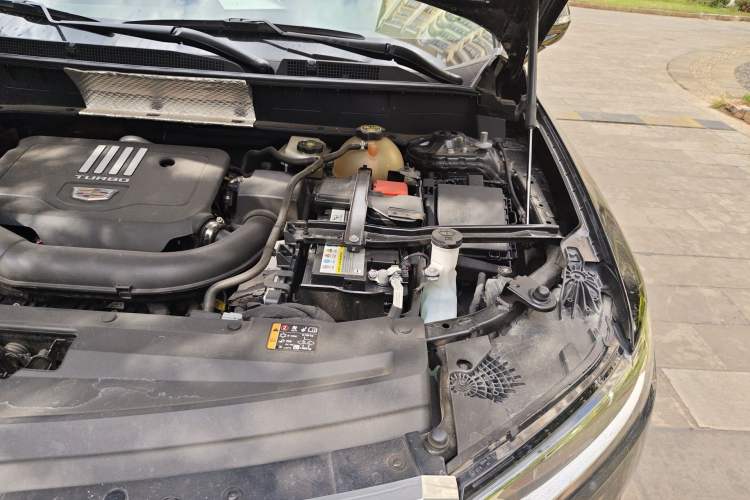 Used Cadillac XT6 2020 28T Six-Seater Luxury Version Engine Bay Left