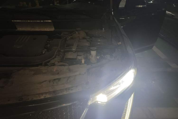 Used Cadillac XT6 2020 28T Six-Seater Four-Wheel-Drive Luxury Sport Vehicle Engine Bay Left