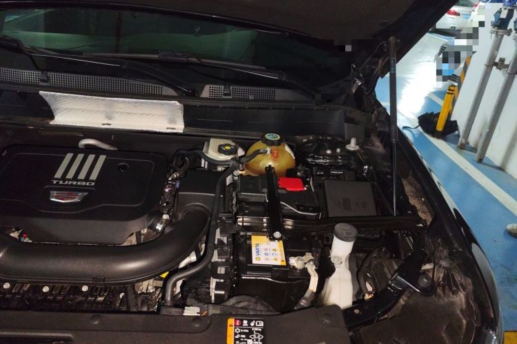 Used Cadillac XT6 2020 28T Six-Seater Four-Wheel-Drive Luxury Sport Vehicle Engine Bay Left