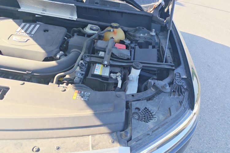 Used Cadillac XT6 2020 28T Six-Seater Four-Wheel-Drive Luxury Version Engine Bay Left