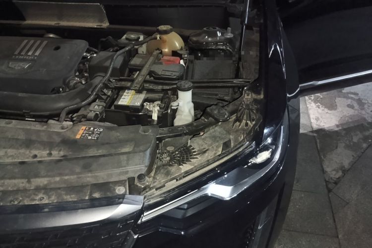 Used Cadillac XT6 2020 28T Six-Seater Fashion Edition Engine Bay Left