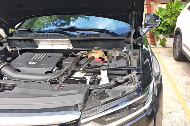 Used Cadillac XT6 2020 28T Seven-Seater Luxury Version Engine Bay Left