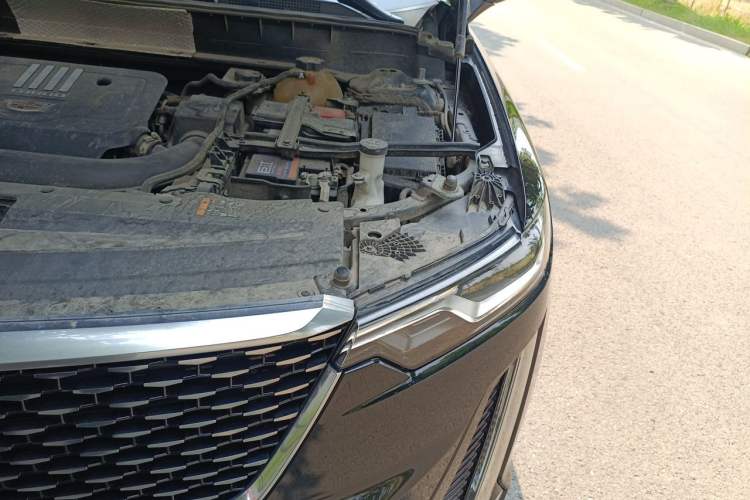 Used Cadillac XT6 2020 28T Six-Seater Fashion Edition Engine Bay Left