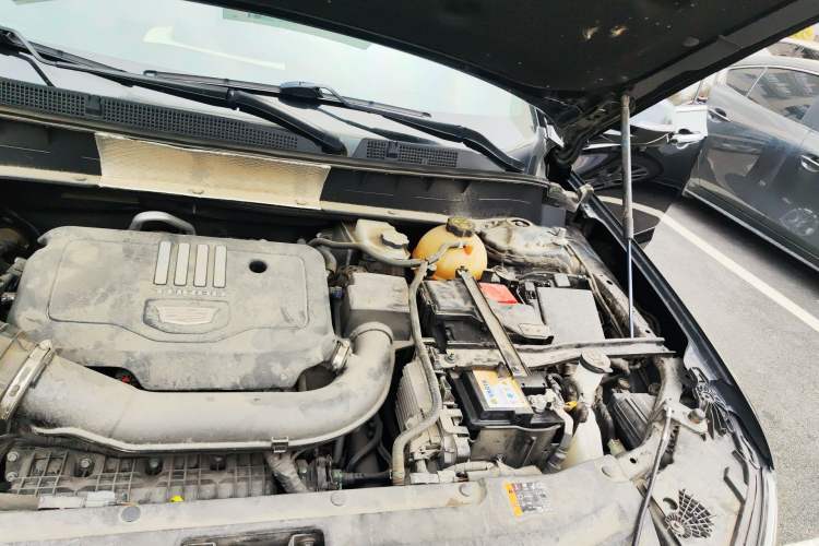 Used Cadillac XT6 2020 28T Six-Seater All-Wheel-Drive Fashion Edition Engine Bay Left