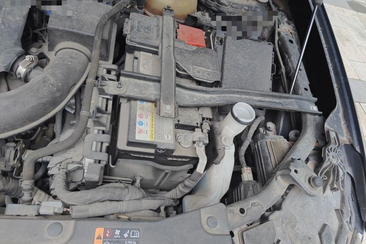 Used Cadillac XT6 2020 28T Six-Seater Four-Wheel-Drive Luxury Version Engine Bay Left