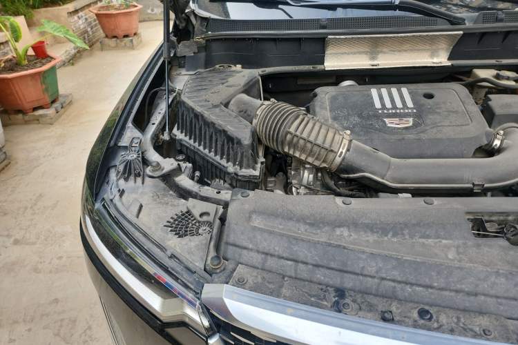Used Cadillac XT6 2020 28T Seven-Seater Four-Wheel-Drive Luxury Version Engine Bay Right