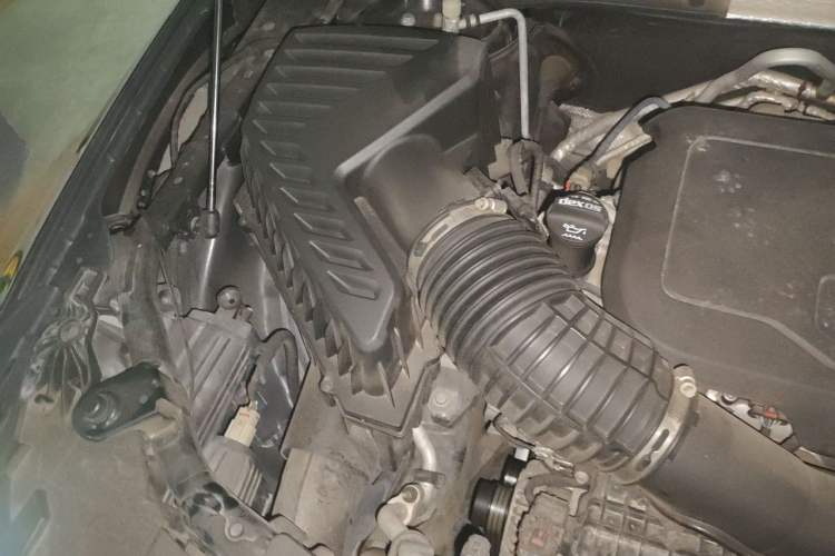Used Cadillac XT6 2020 28T Six-Seater Four-Wheel-Drive Luxury Version Engine Bay Right
