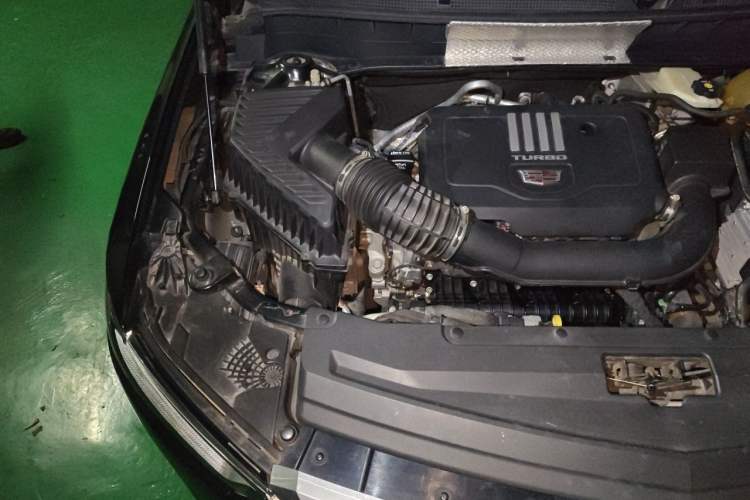 Used Cadillac XT6 2020 28T Six-Seater Luxury Version Engine Bay Right
