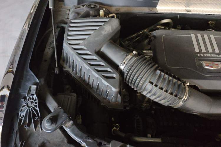 Used Cadillac XT6 2020 28T Six-Seater Four-Wheel-Drive Luxury Version Engine Bay Right