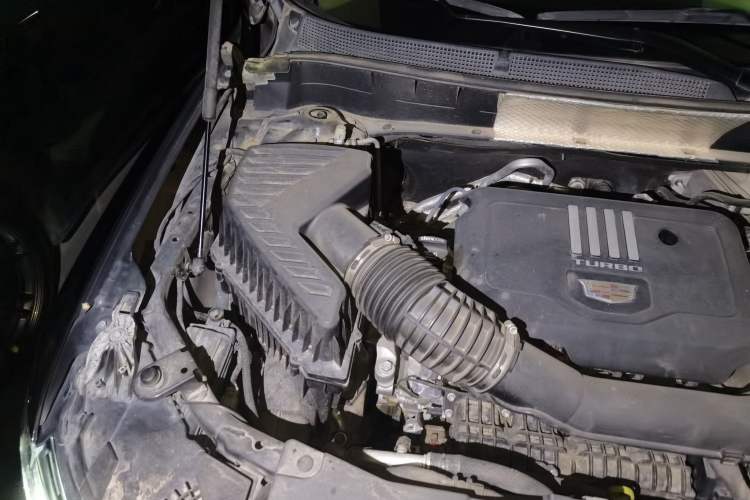 Used Cadillac XT6 2020 28T Six-Seater Four-Wheel-Drive Luxury Version Engine Bay Right