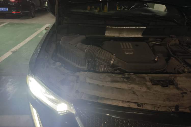 Used Cadillac XT6 2020 28T Six-Seater Four-Wheel-Drive Luxury Sport Vehicle Engine Bay Right