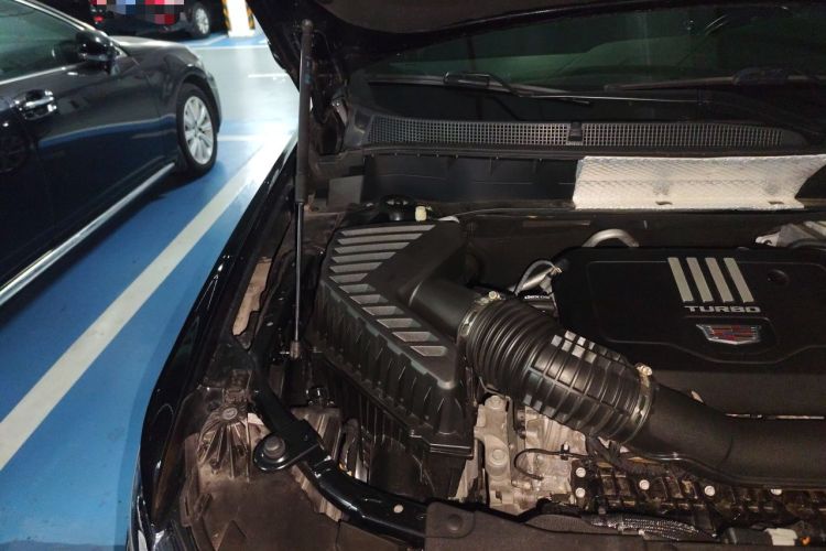 Used Cadillac XT6 2020 28T Six-Seater Four-Wheel-Drive Luxury Sport Vehicle Engine Bay Right