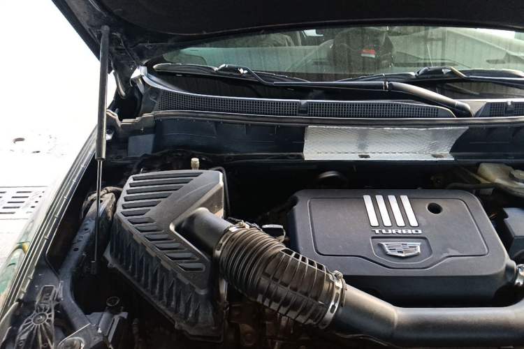 Used Cadillac XT6 2020 28T Six-Seater All-Wheel-Drive Fashion Edition Engine Bay Right