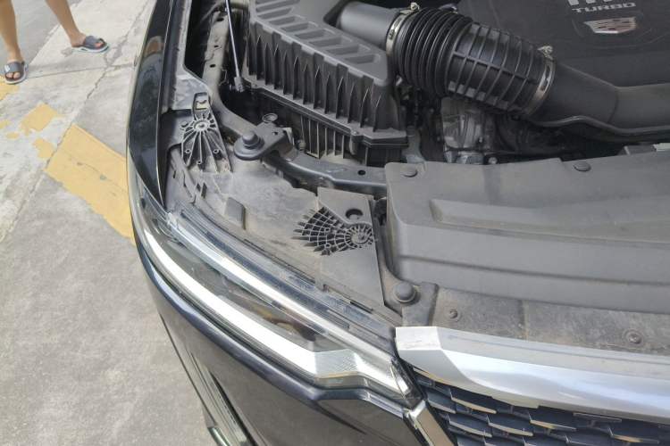 Used Cadillac XT6 2020 28T Six-Seater Luxury Version Engine Bay Right