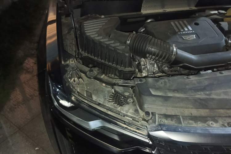 Used Cadillac XT6 2020 28T Six-Seater Fashion Edition Engine Bay Right