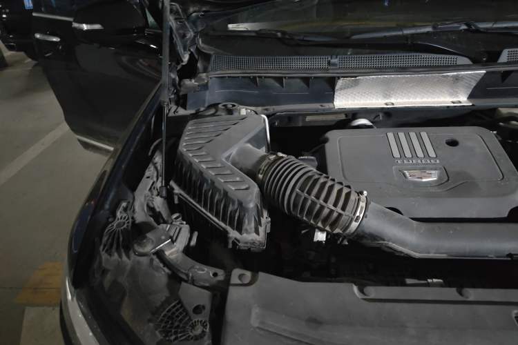Used Cadillac XT6 2020 28T Six-Seater Fashion Edition Engine Bay Right
