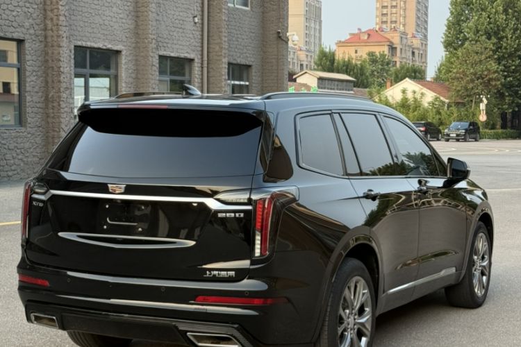 Used Cadillac XT6 2020 28T Six-Seater Luxury Sporty Enjoy-the-Comfort Safety Edition Exterior 1