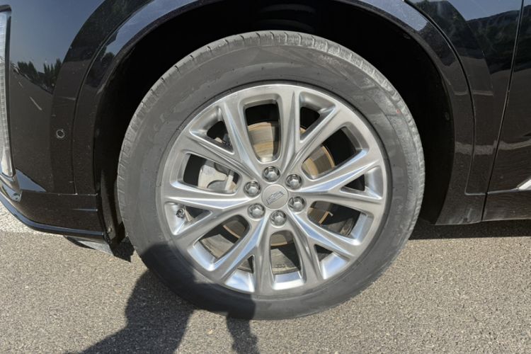 Used Cadillac XT6 2020 28T Six-Seater Luxury Sporty Enjoy-the-Comfort Safety Edition Exterior 10