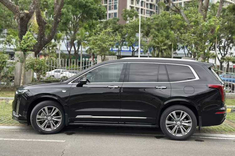 Used Cadillac XT6 2020 28T Six-Seater Four-Wheel-Drive Luxury Version with Premium Sound System Exterior 2