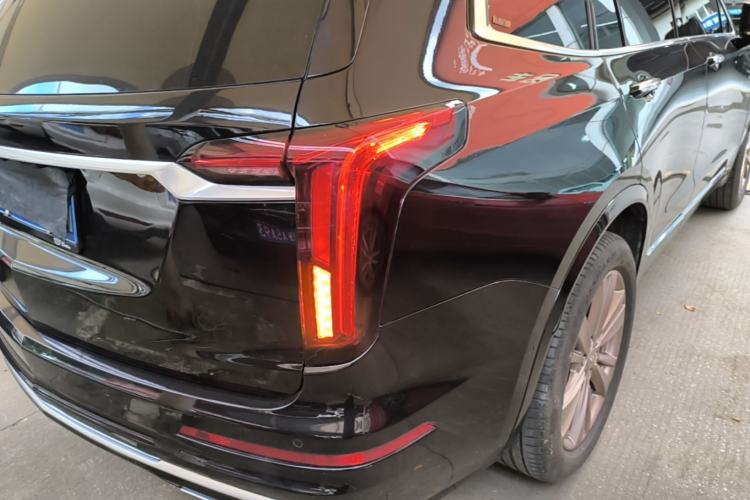 Used Cadillac XT6 2020 28T Six-Seater Luxury Version Exterior 3