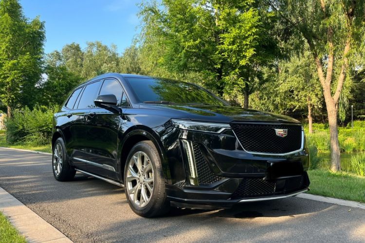 Used Cadillac XT6 2020 28T Six-Seater Luxury Sporty Enjoy-the-Comfort Safety Edition Exterior 3