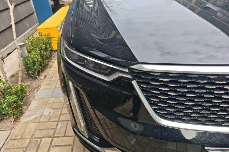 Used Cadillac XT6 2020 28T Six-Seater Four-Wheel-Drive Luxury Version Exterior 3
