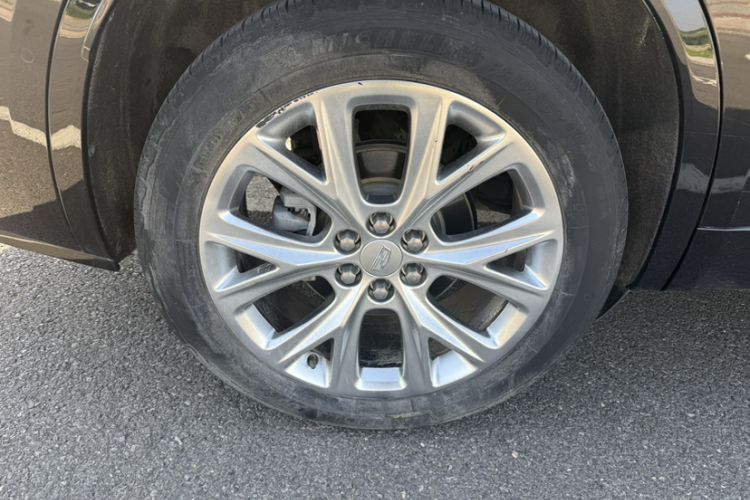 Used Cadillac XT6 2020 28T Six-Seater Luxury Sporty Enjoy-the-Comfort Safety Edition Exterior 4