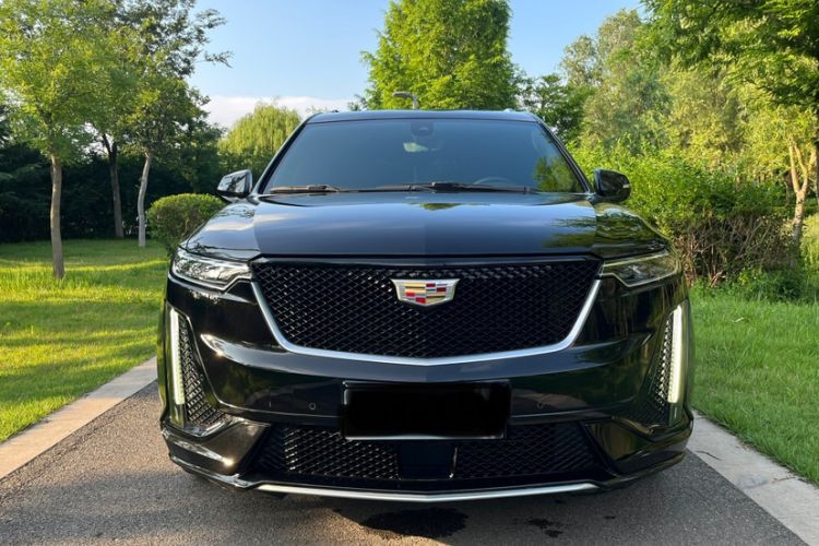 Used Cadillac XT6 2020 28T Six-Seater Luxury Sporty Enjoy-the-Comfort Safety Edition Exterior 5