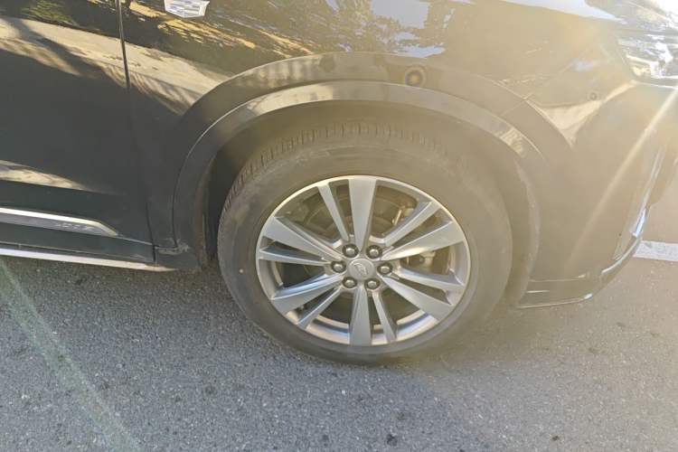 Used Cadillac XT6 2020 Revised Version 28T 6-Seater Four-Wheel Drive Luxury Edition Exterior 7