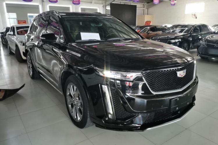 Used Cadillac XT6 2020 28T Six-Seater Luxury Sporty Enjoy-the-Comfort Safety Edition Front Right 45 Deg
