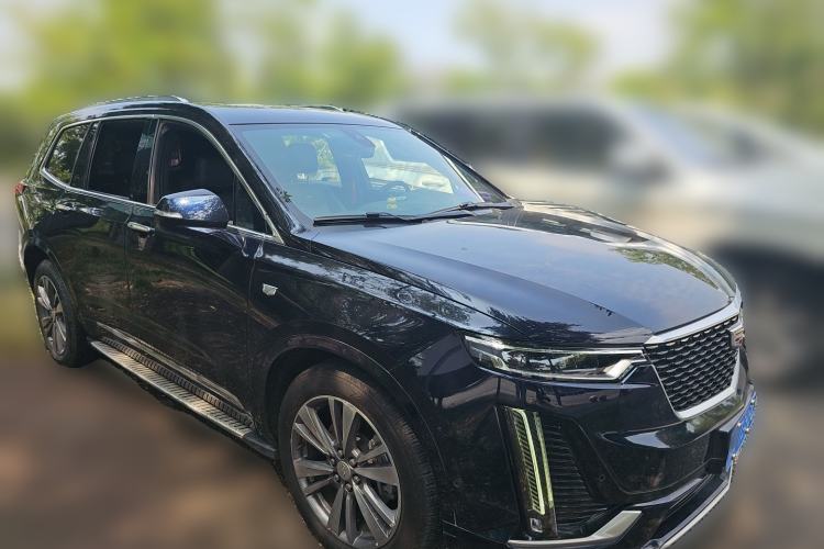 Used Cadillac XT6 2020 Revised Version 28T 7-Seater Four-Wheel Drive Luxury Edition Front Right 45 Deg