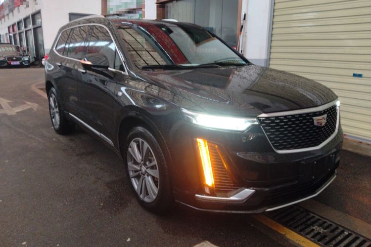 Used Cadillac XT6 2020 28T Six-Seater Four-Wheel-Drive Luxury Version Front Right 45 Deg
