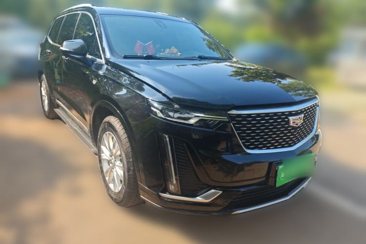 Used Cadillac XT6 2020 28T Six-Seater Fashion Edition Front Right 45 Deg