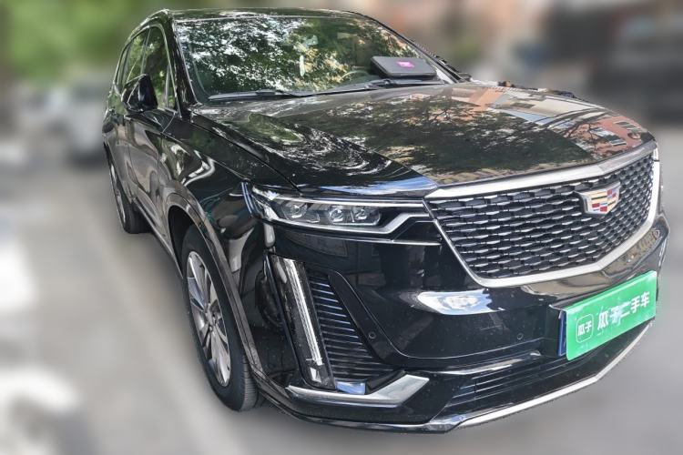 Used Cadillac XT6 2020 Revised Version 28T Six-Seater Luxury Edition Front Right 45 Deg