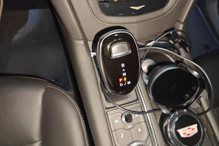 Used Cadillac XT6 2020 28T Seven-Seater Four-Wheel-Drive Luxury Version Gear Lever