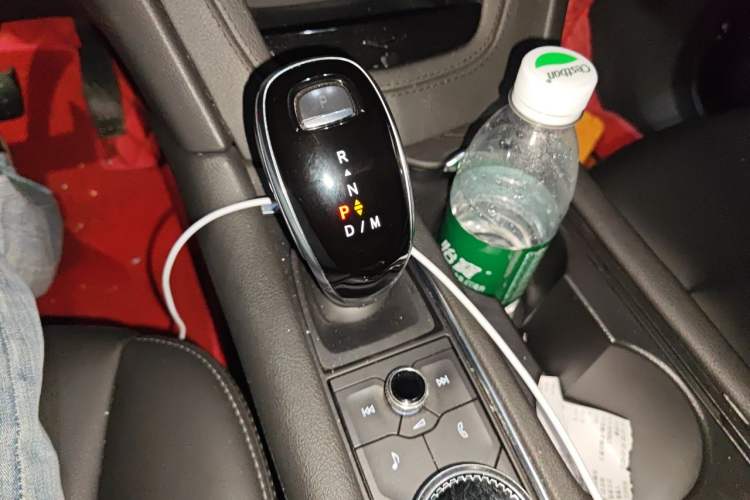 Used Cadillac XT6 2020 28T 7-Seater Four-Wheel Drive Luxury Version Gear Lever