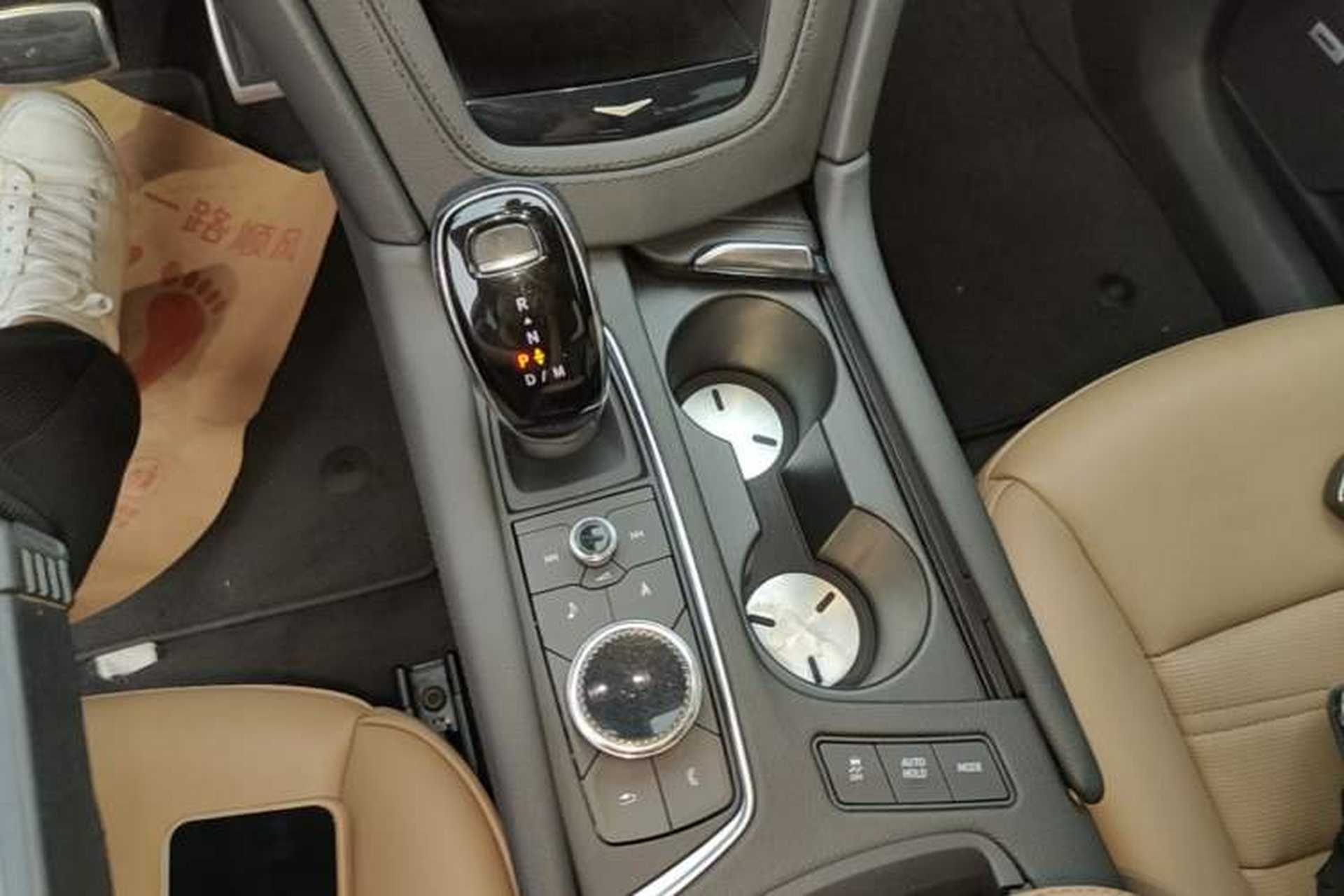 Used Cadillac XT6 2020 Revised Version 28T 6-Seater Four-Wheel Drive Platinum Sport Edition Gear Lever