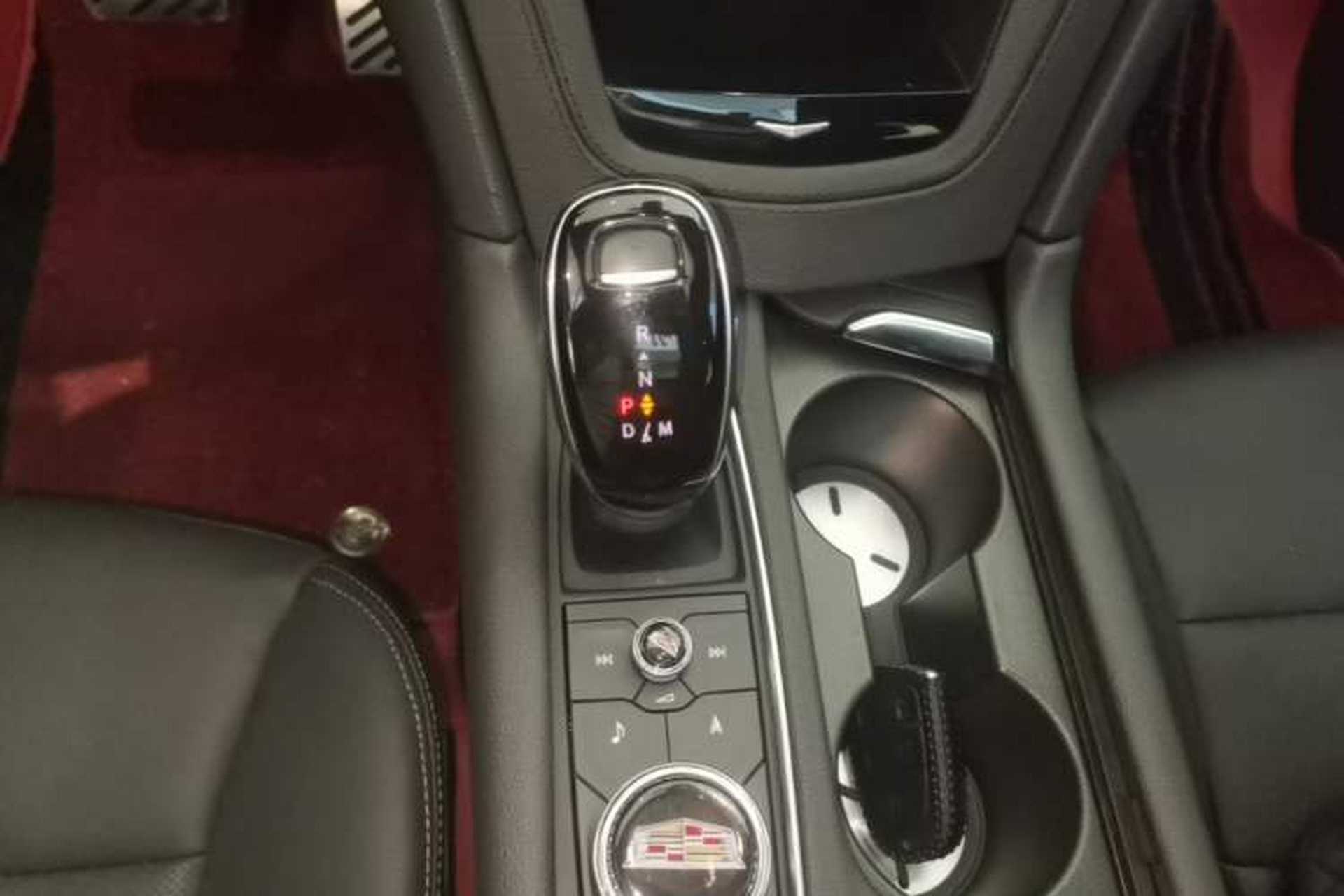 Used Cadillac XT6 2020 28T Six-Seater Four-Wheel-Drive Luxury Version Gear Lever