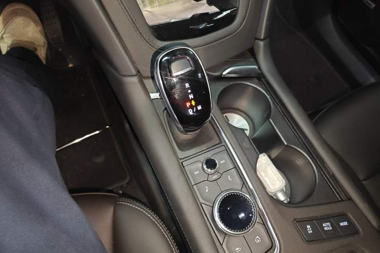 Used Cadillac XT6 2020 28T Six-Seater Fashion Edition Gear Lever