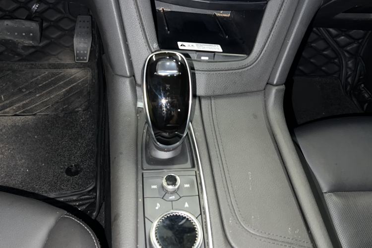 Used Cadillac XT6 2020 Revised Version 28T Six-Seater Luxury Edition Gear Lever