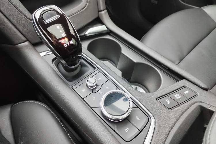 Used Cadillac XT6 2020 28T Six-Seater Four-Wheel-Drive Luxury Version Gear Lever