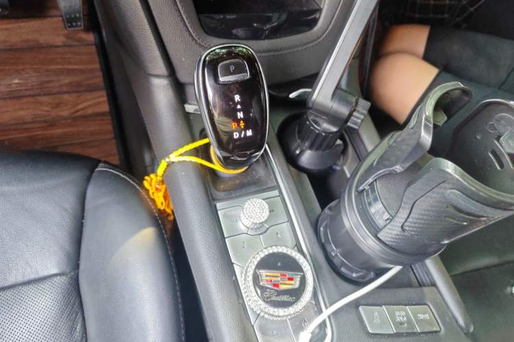 Used Cadillac XT6 2020 28T Six-Seater Four-Wheel-Drive Luxury Version Gear Lever