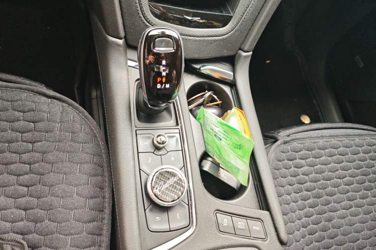 Used Cadillac XT6 2020 28T Seven-Seater Luxury Version Gear Lever