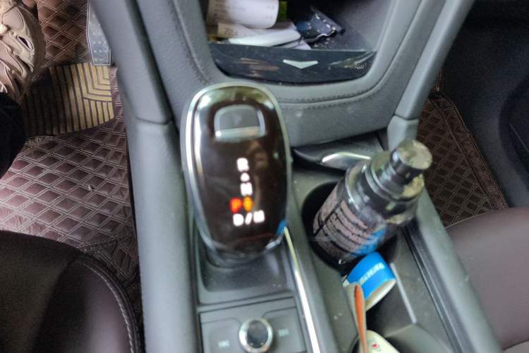 Used Cadillac XT6 2020 28T Six-Seater Luxury Version Gear Lever
