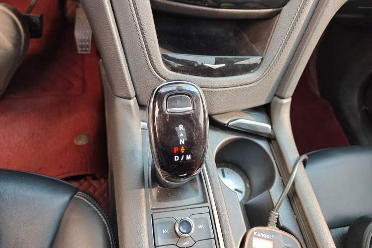 Used Cadillac XT6 2020 28T Six-Seater Four-Wheel-Drive Luxury Version Gear Lever